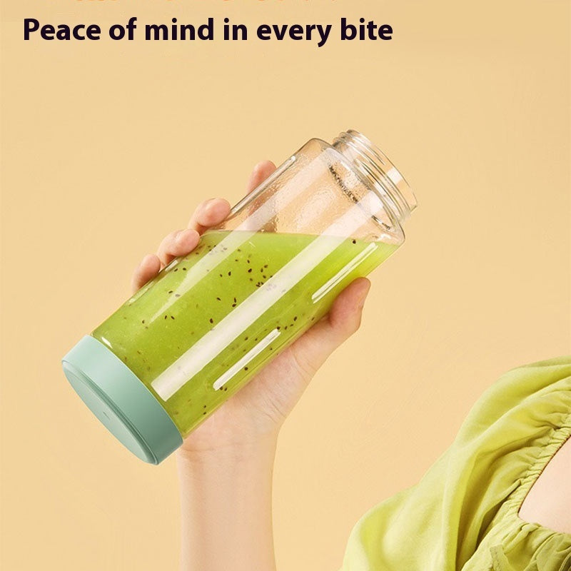 Fresh Juice Anywhere – Portable Rechargeable Mini Blender